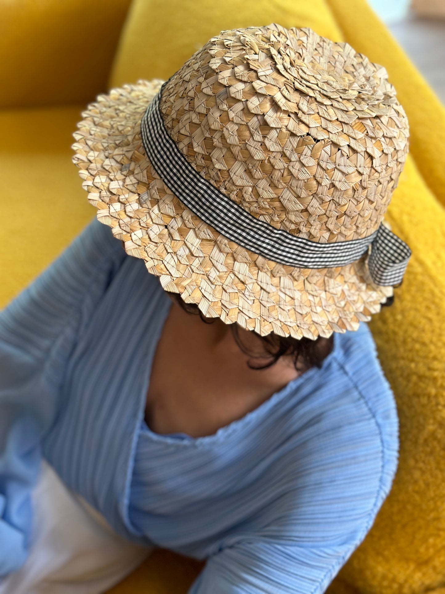 Moskana black straw hat handmade suliko