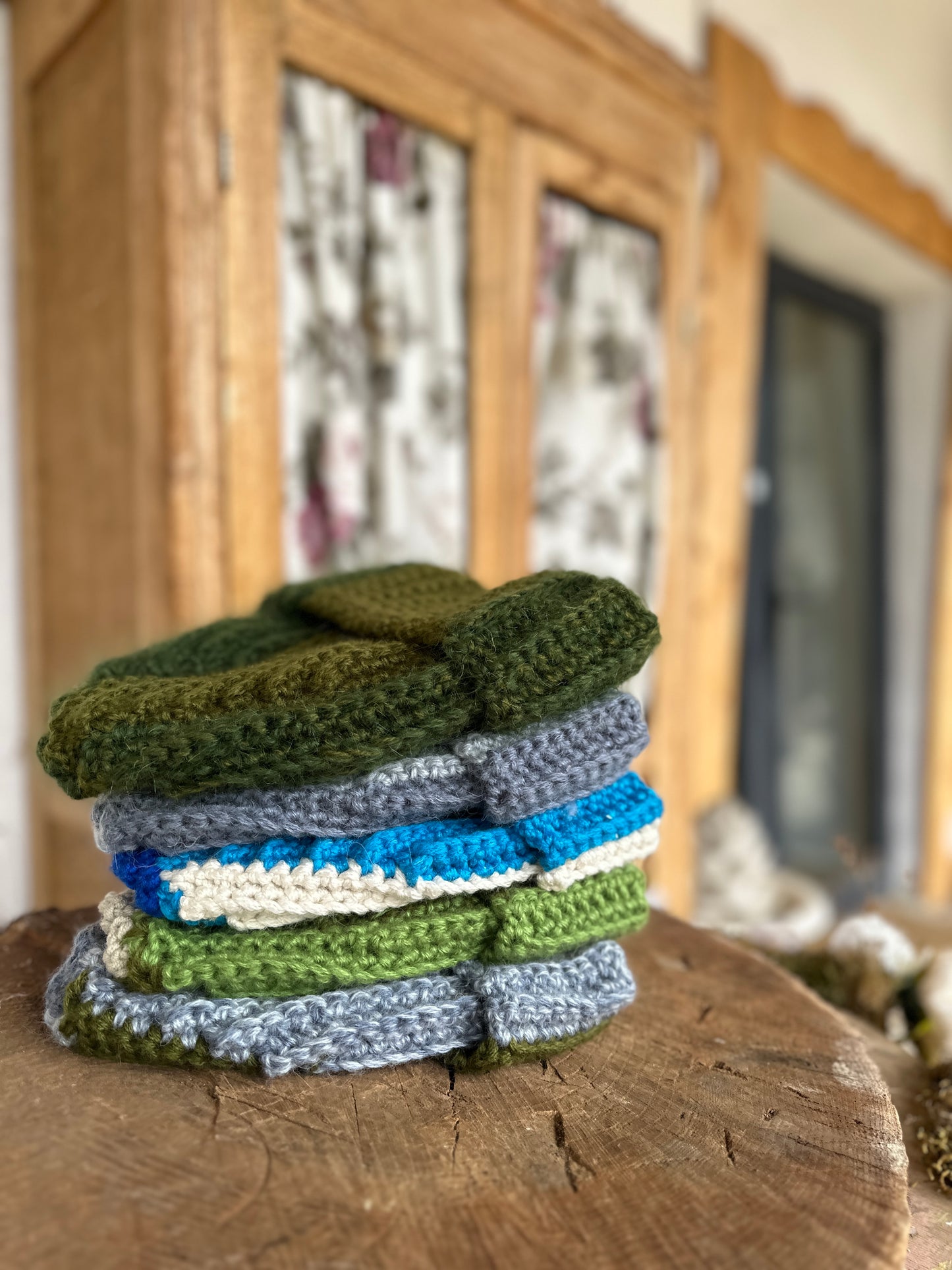 Knitted hat "Nodari"