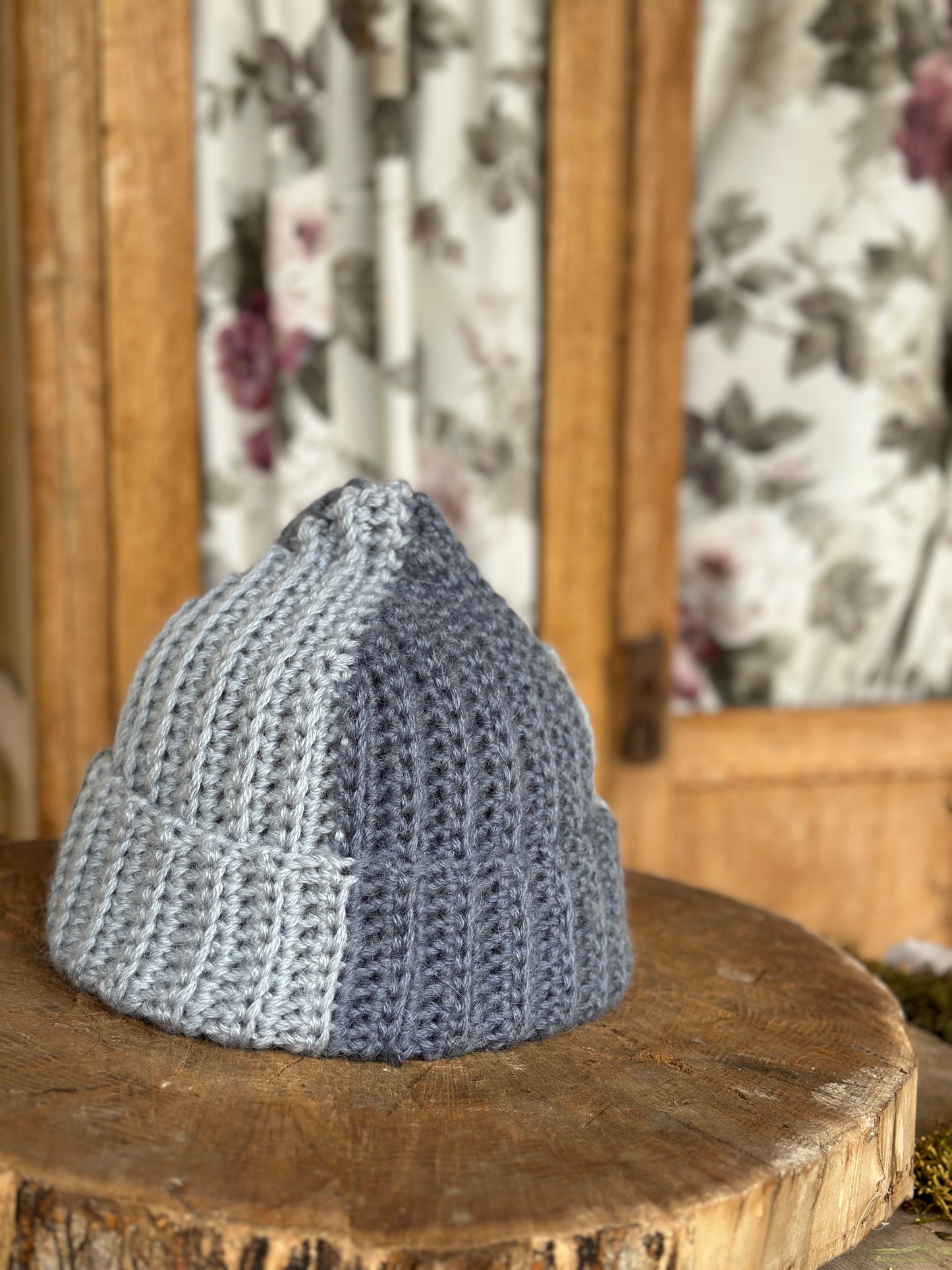 Knitted hat "Nodari"